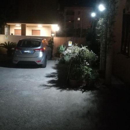 シラクーサLa Casa Sul Vialeアパートメント エクステリア 写真